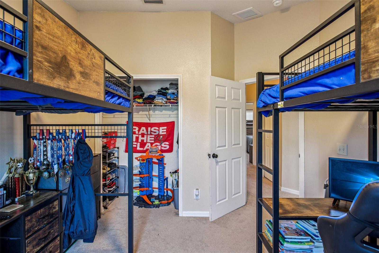 MEADOW POINTE PRCL 16 UNIT 3A - Residential