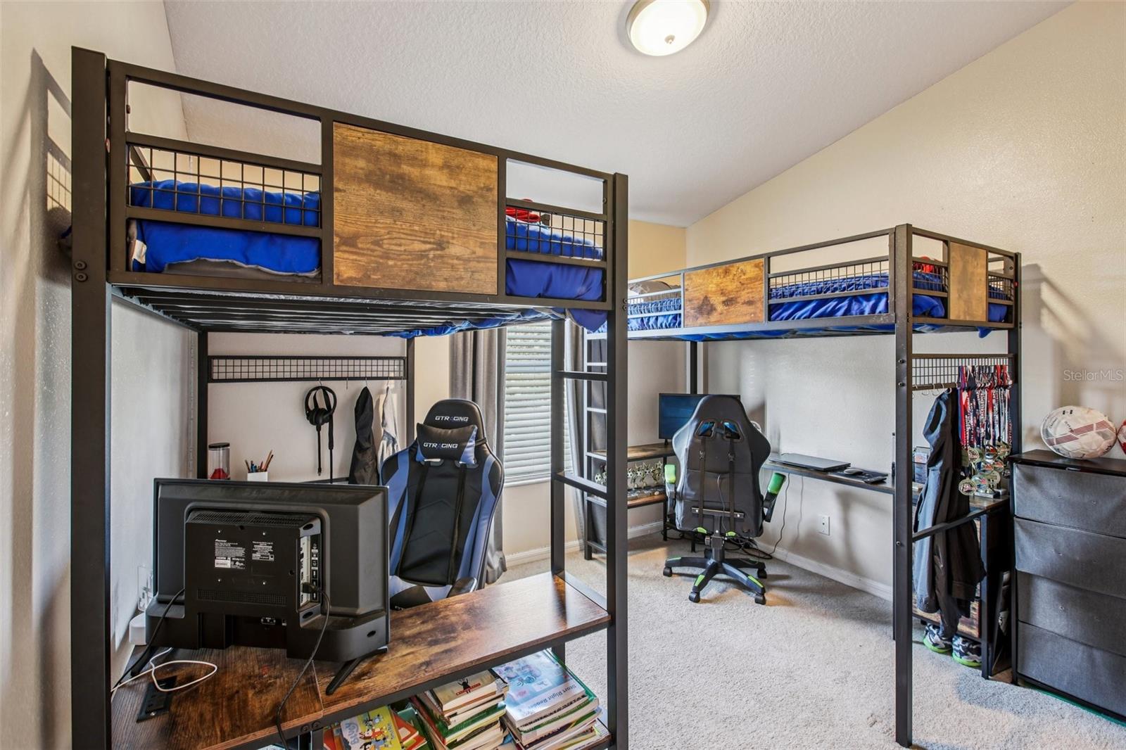 MEADOW POINTE PRCL 16 UNIT 3A - Residential