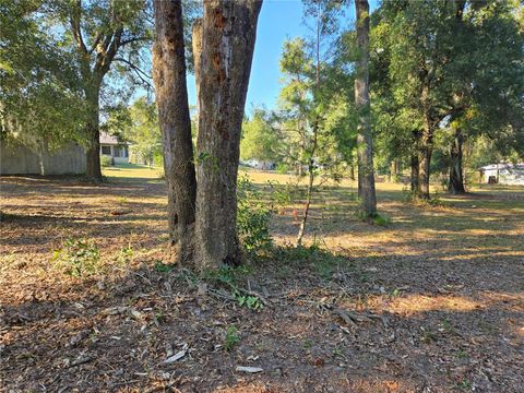 A home in DELAND