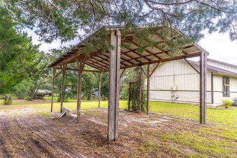 A home in DELAND