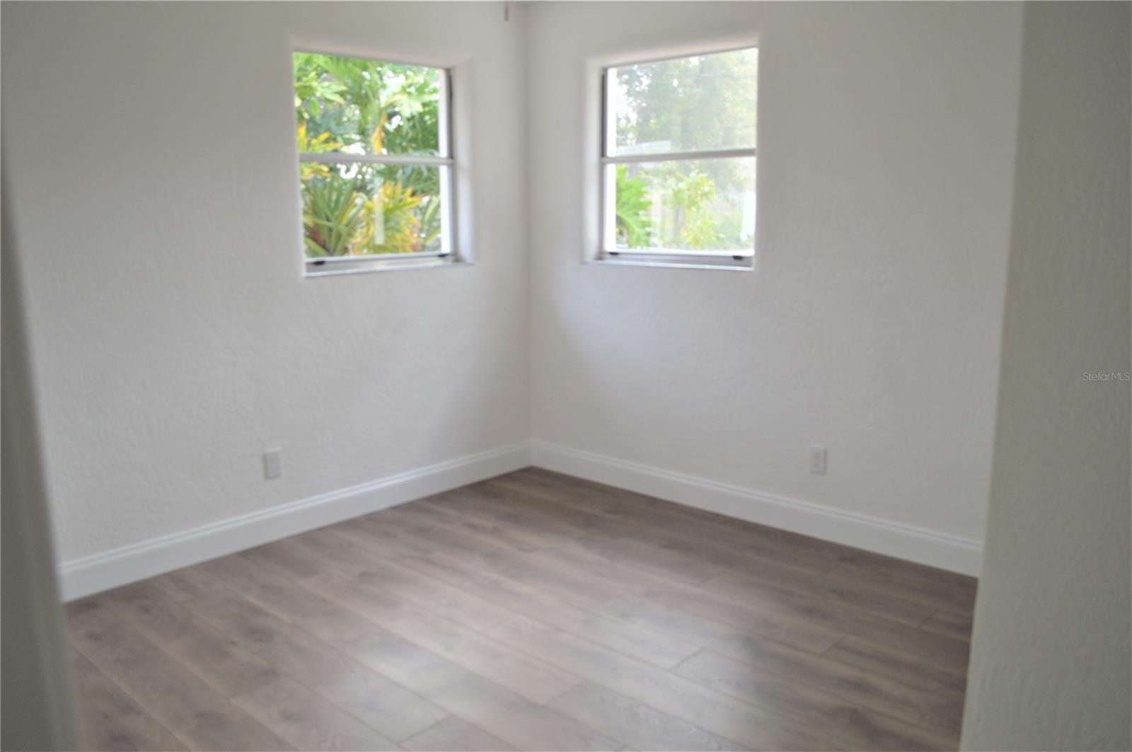 Florida Shores 01 - Residential