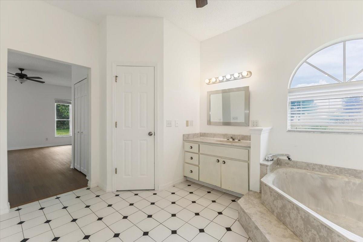 LAKE BUTLER ESTATES - Residential