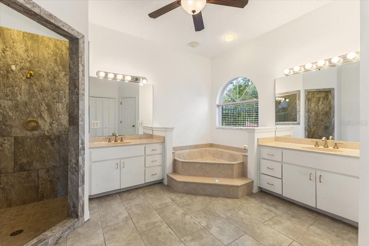 LAKE BUTLER ESTATES - Residential