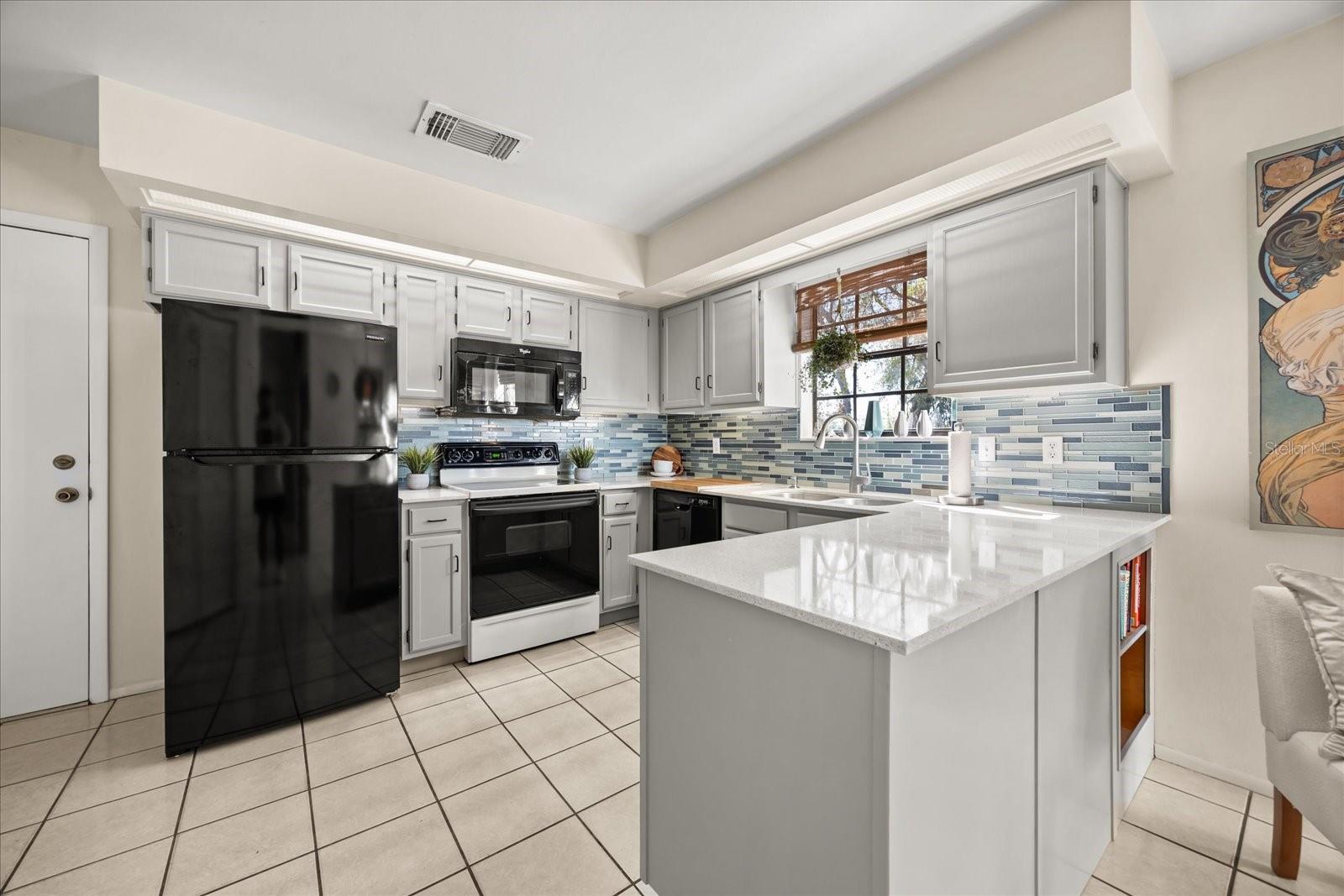 COUNTRY CREEK AT SOUTHRIDGE - Residential