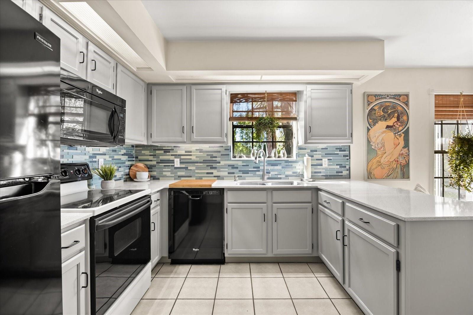 COUNTRY CREEK AT SOUTHRIDGE - Residential