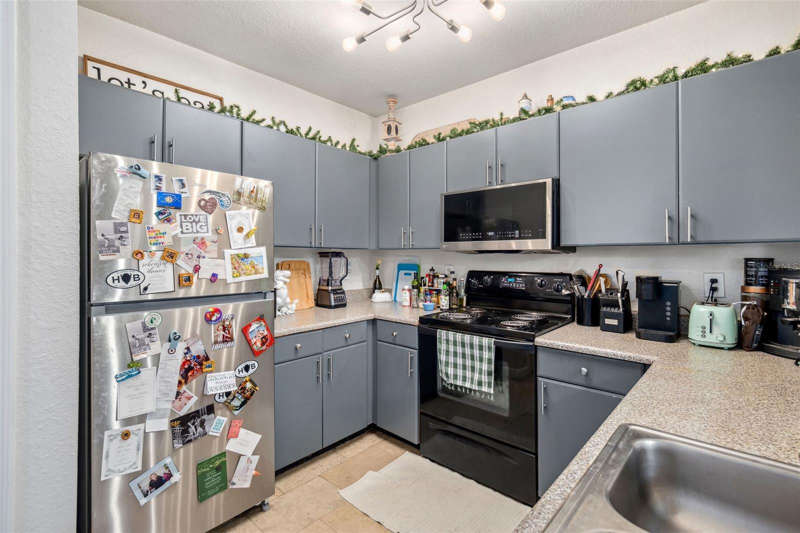 206 E SOUTH STREET 3008
