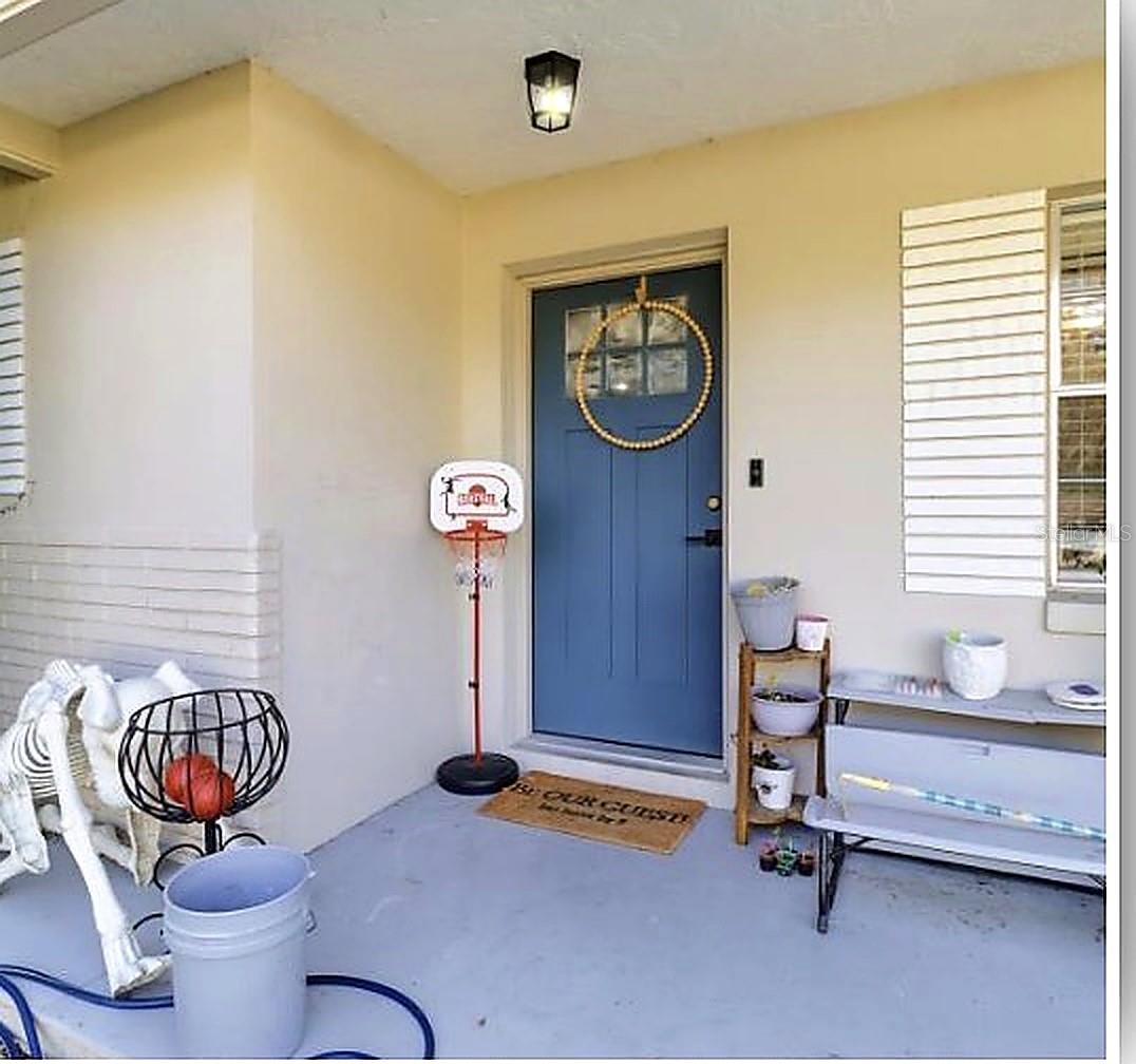 BEVERLY HILLS UNIT 04 - Residential