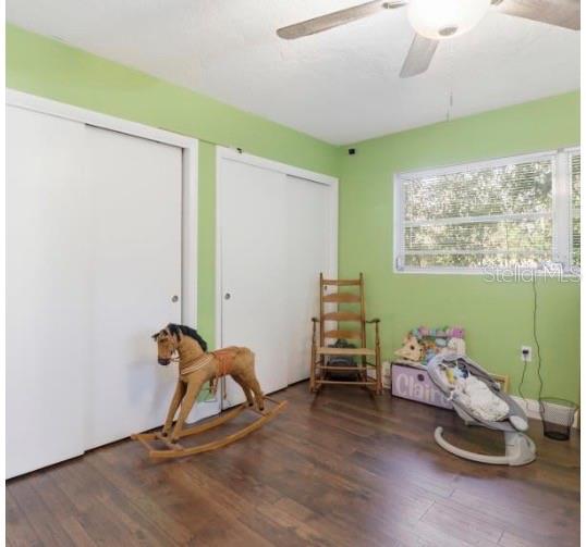 BEVERLY HILLS UNIT 04 - Residential