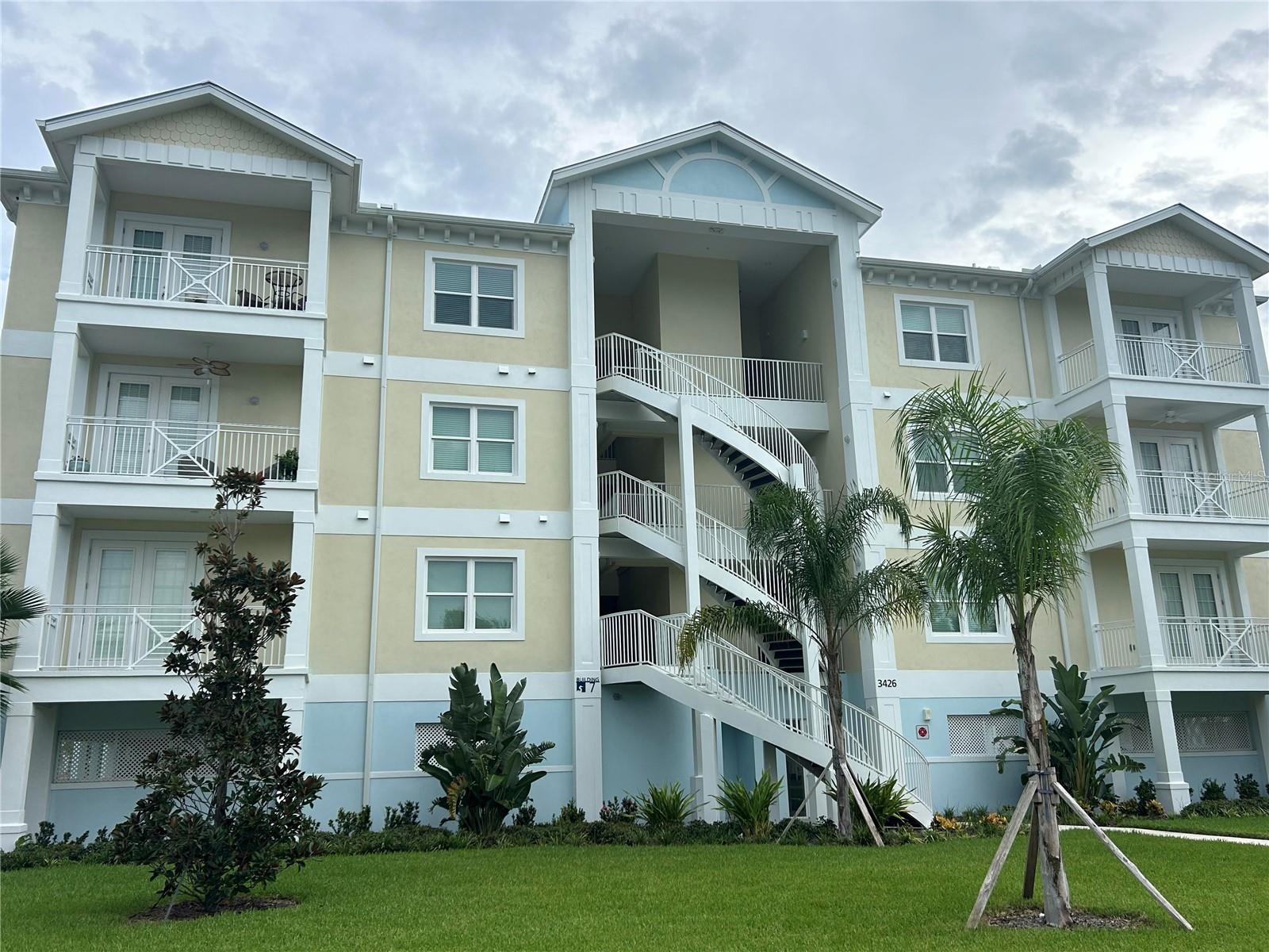 PALMA SOLA BAY CLUB - Residential Lease