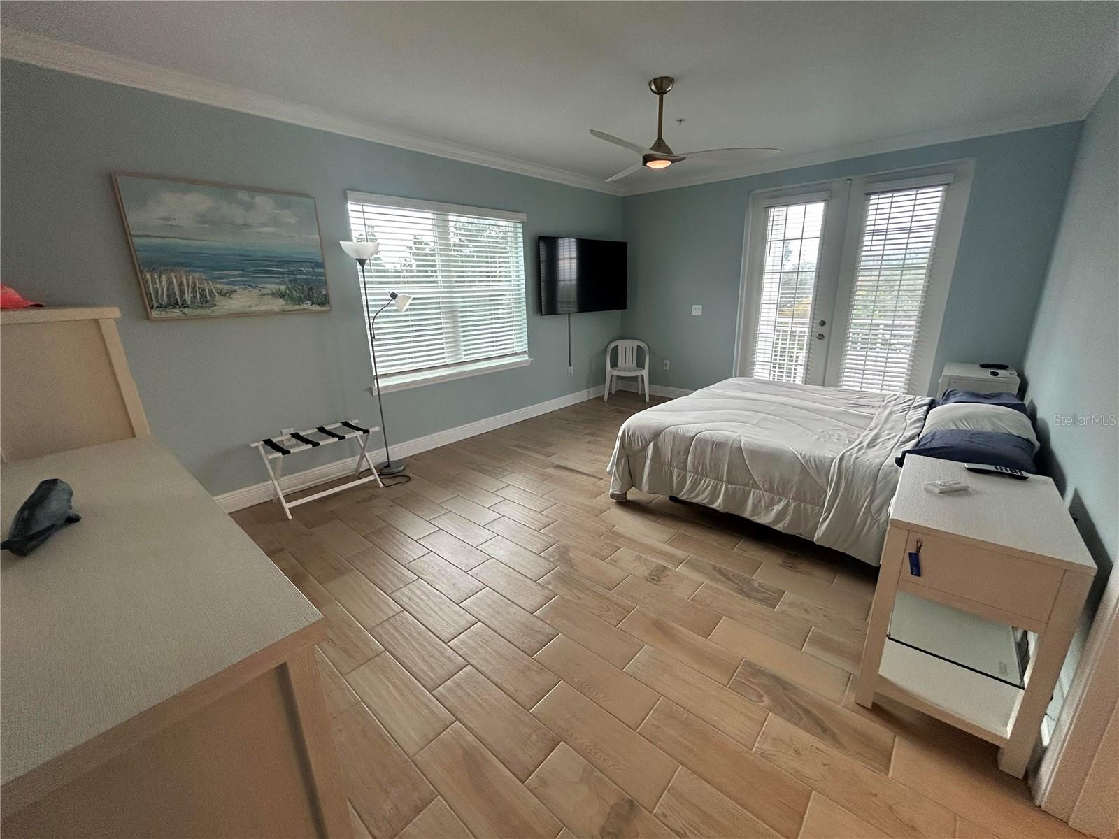 PALMA SOLA BAY CLUB - Residential Lease