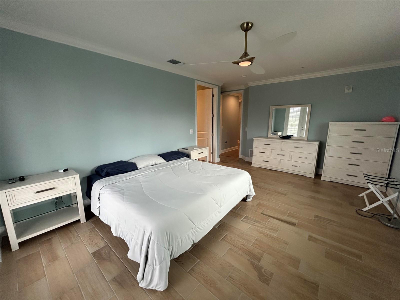 PALMA SOLA BAY CLUB - Residential Lease