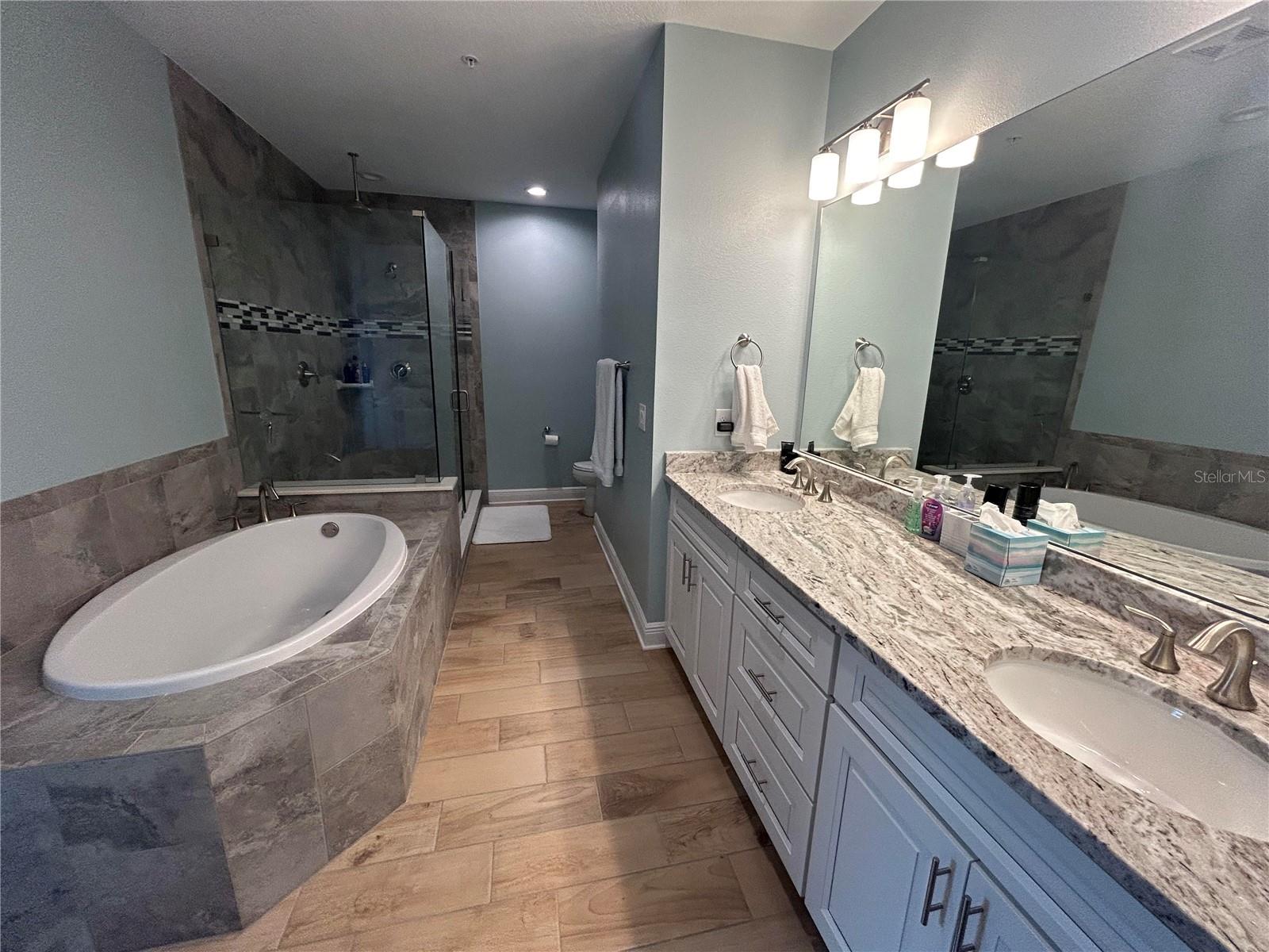 PALMA SOLA BAY CLUB - Residential Lease