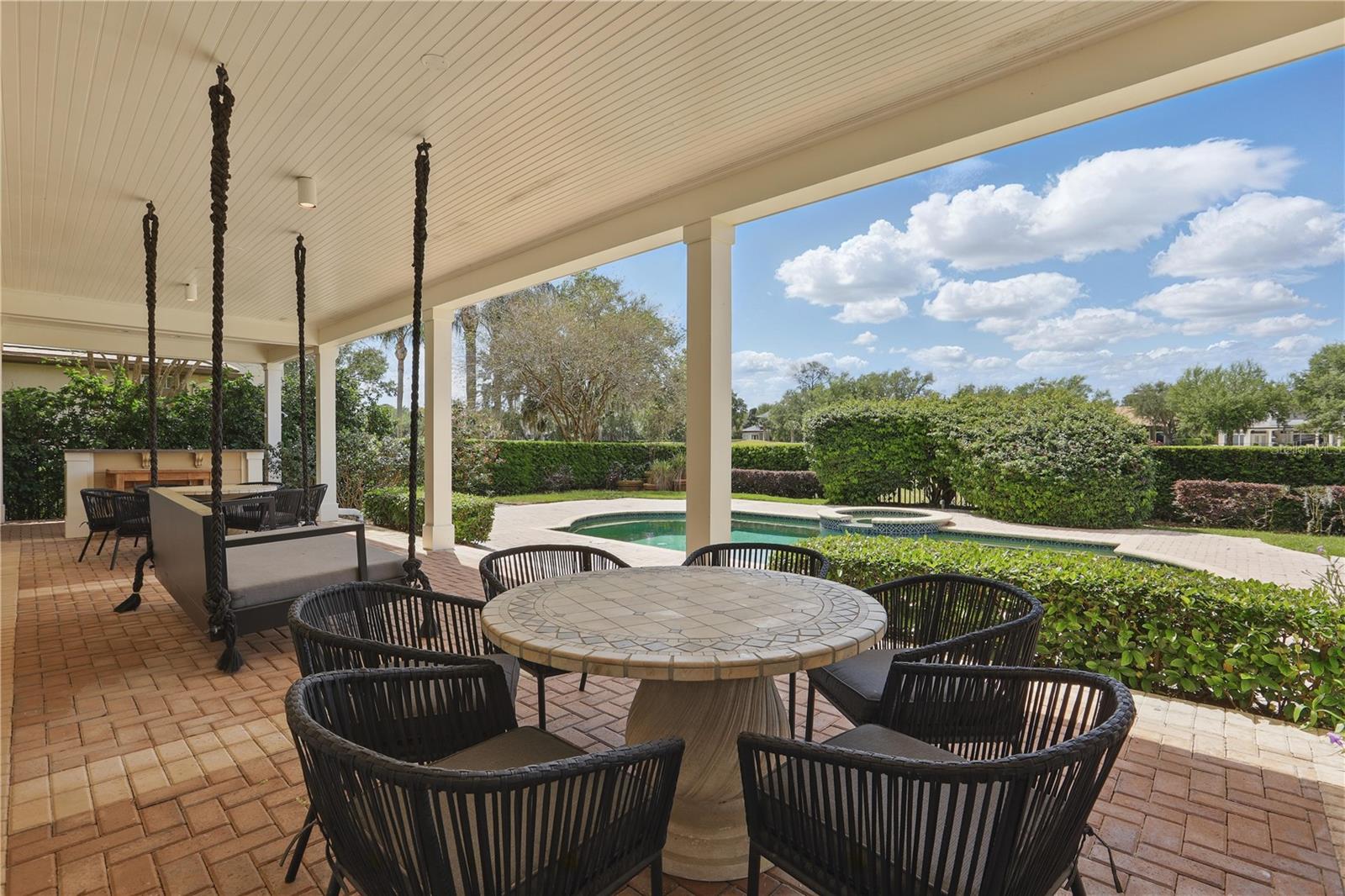 KEENES POINTE - Residential
