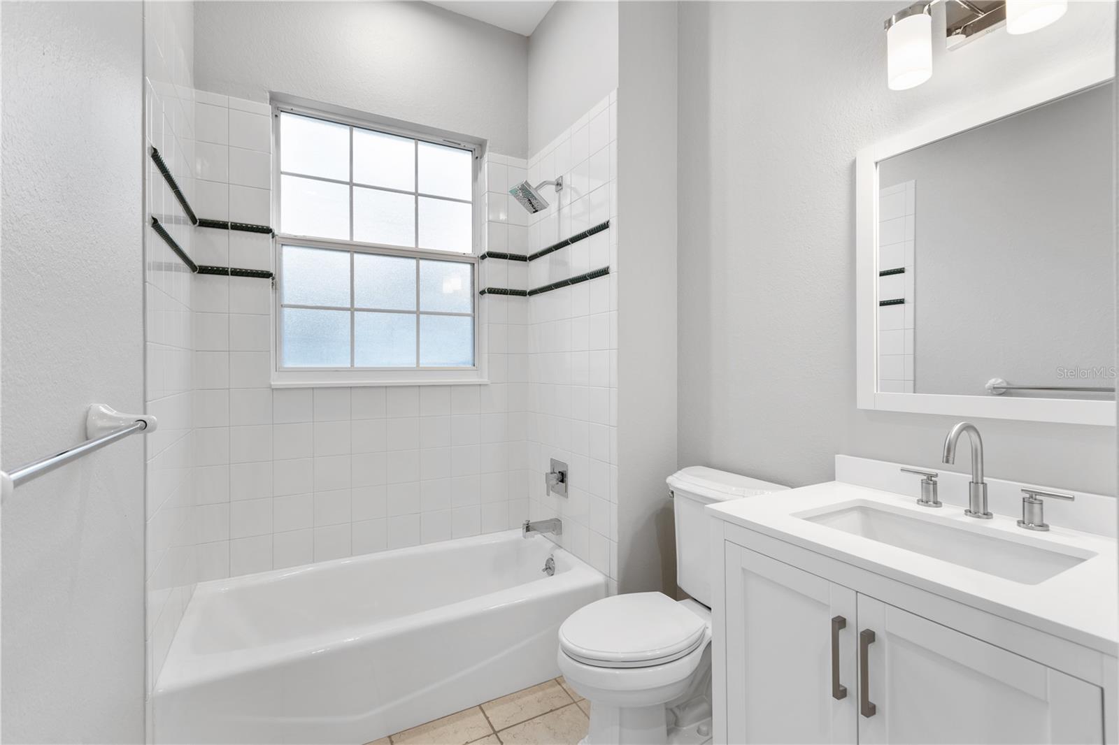 KEENES POINTE - Residential