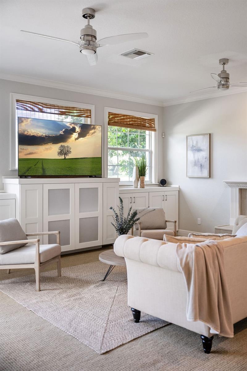 KEENES POINTE - Residential