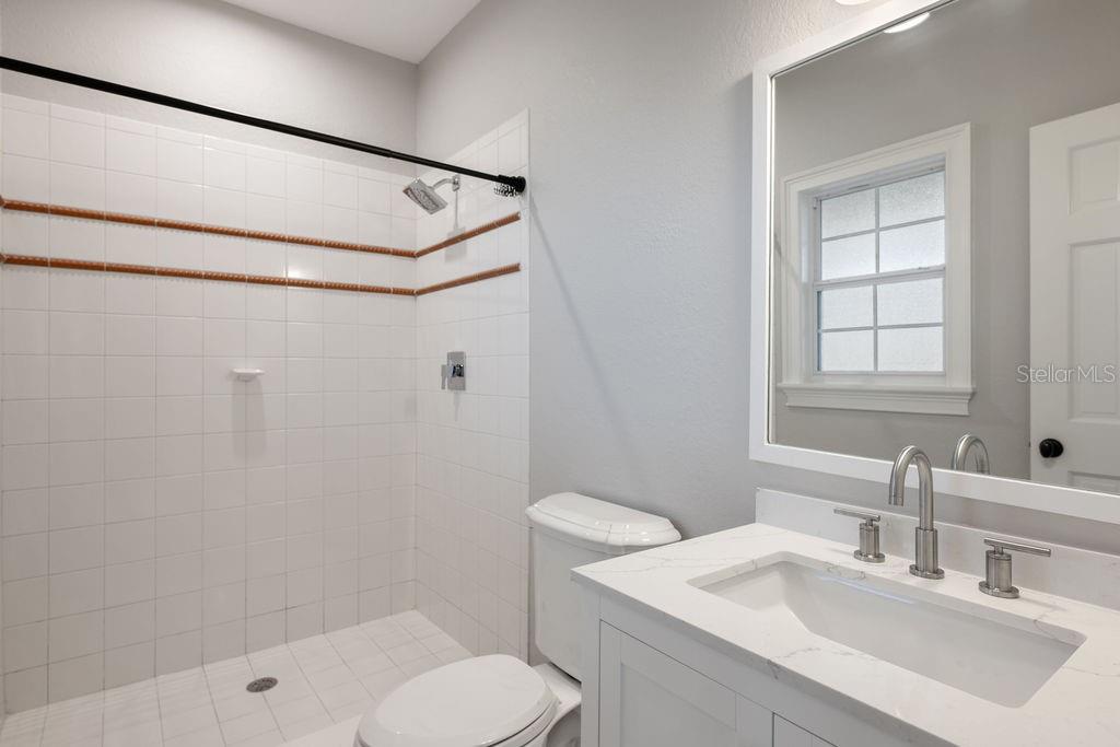 KEENES POINTE - Residential