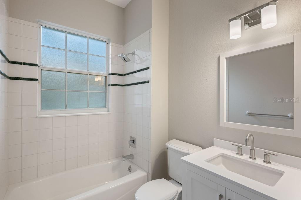 KEENES POINTE - Residential