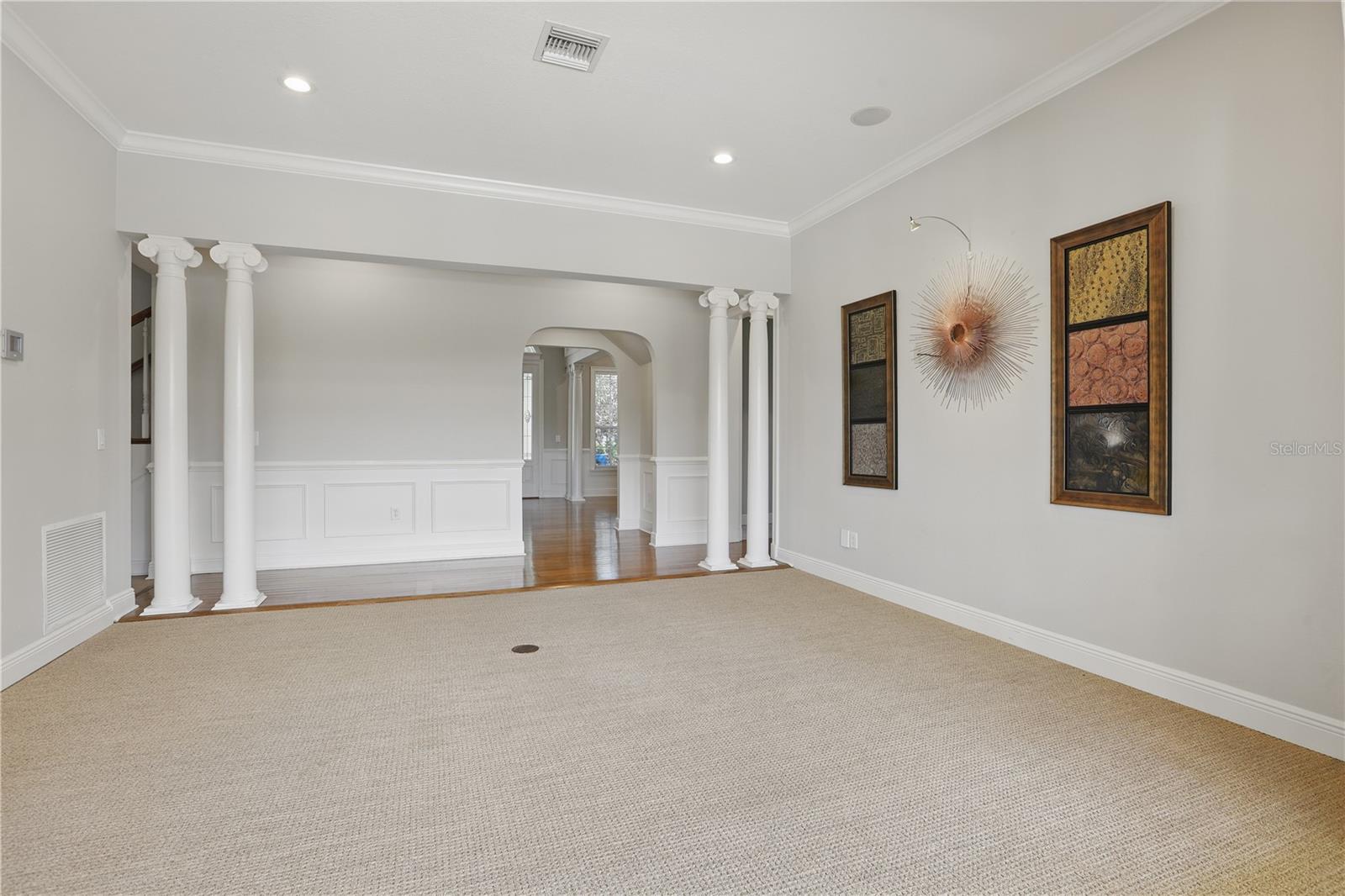 KEENES POINTE - Residential