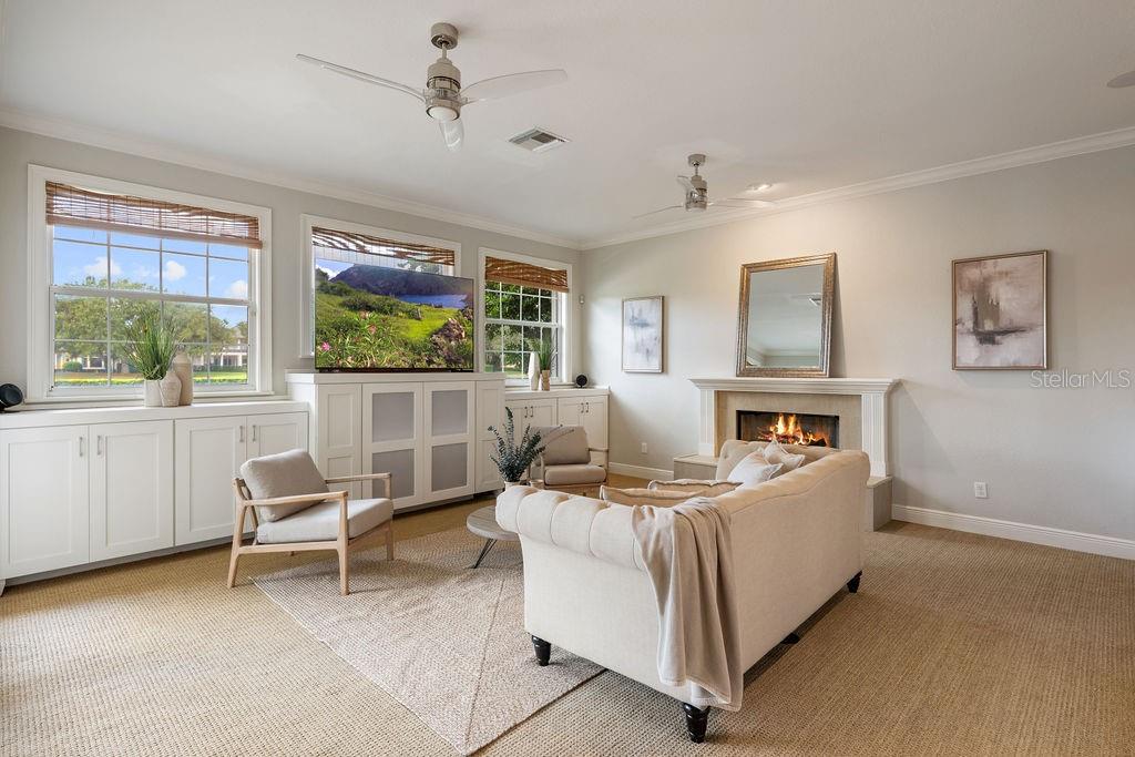 KEENES POINTE - Residential