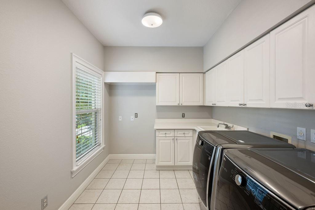 KEENES POINTE - Residential