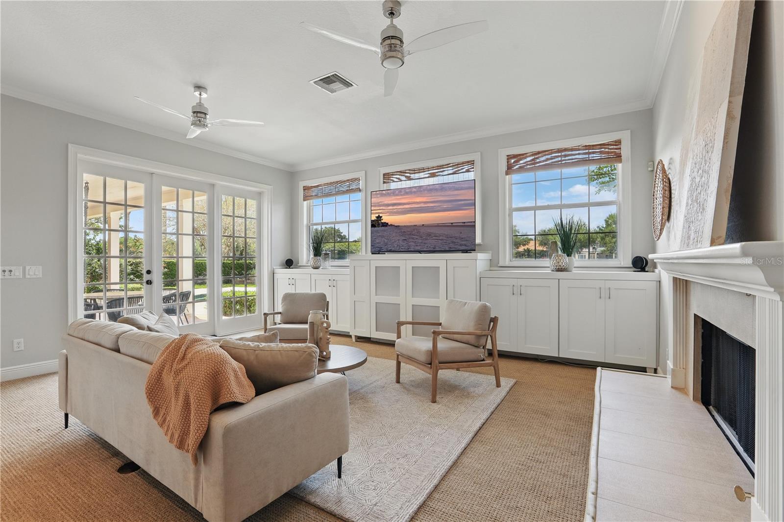 KEENES POINTE - Residential
