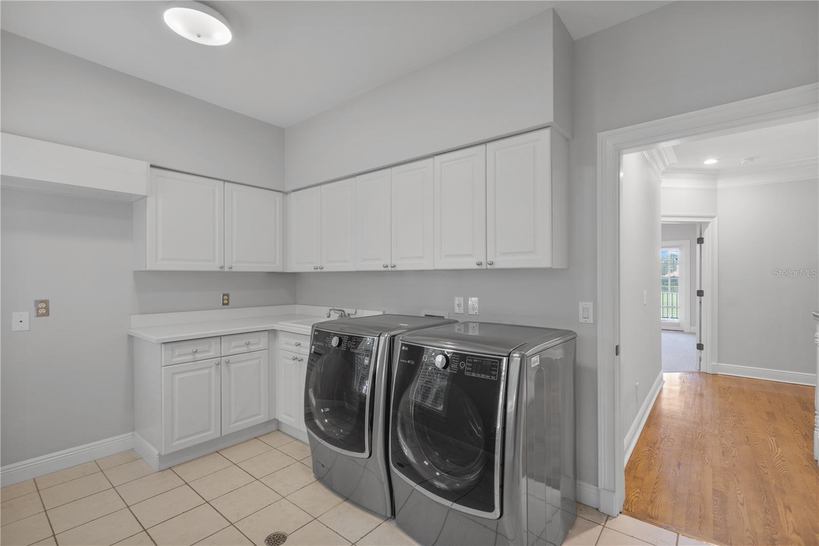 KEENES POINTE - Residential