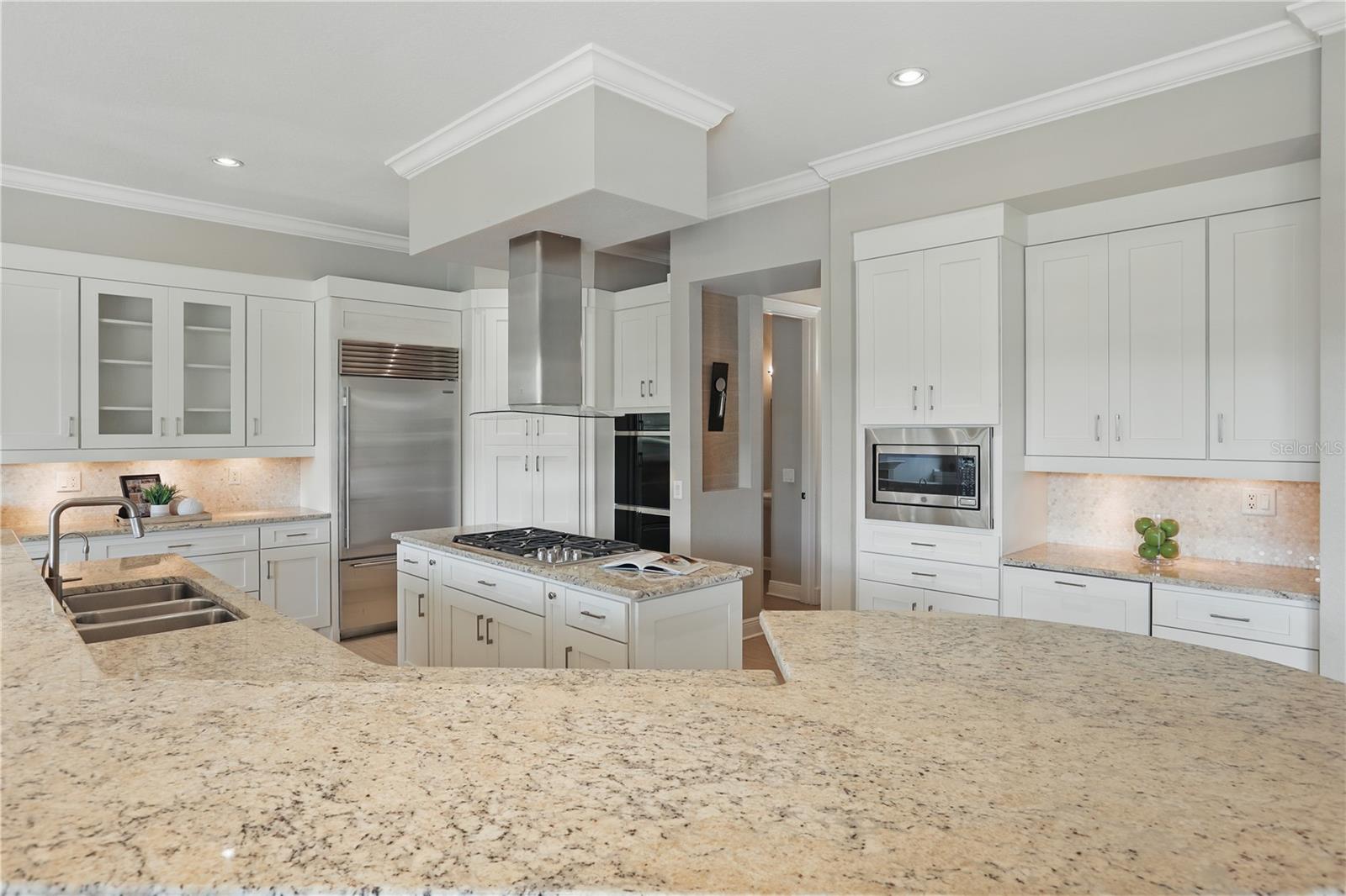 KEENES POINTE - Residential