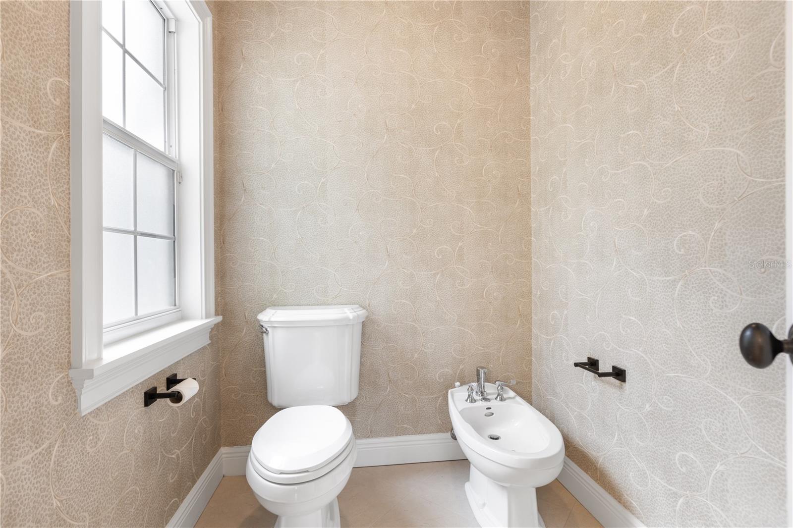 KEENES POINTE - Residential
