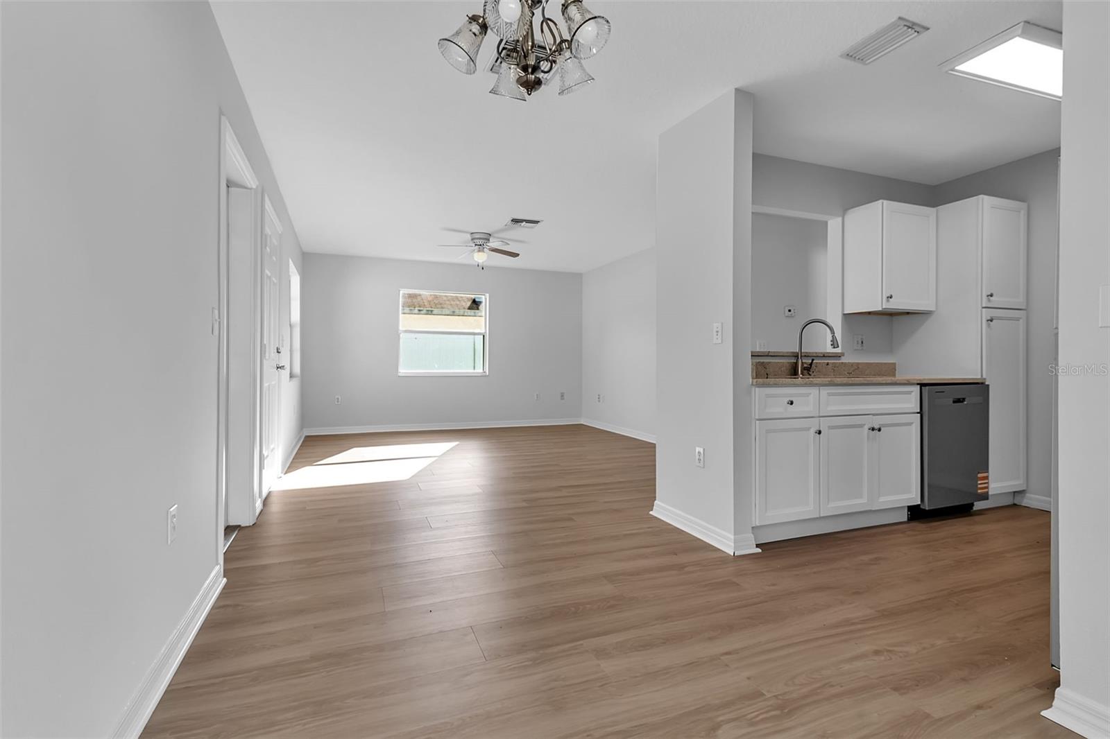 LAUREL HILL 2 - Residential