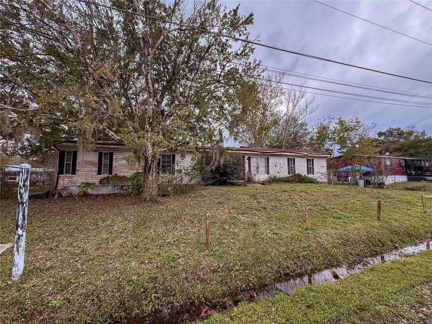 The right home for the right buyer! Priced BELOW market value to move quickly. Cash ONLY.