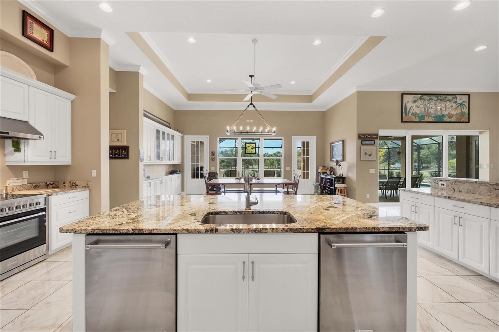 MISSION VALLEY ESTATE SEC B-1 - Residential