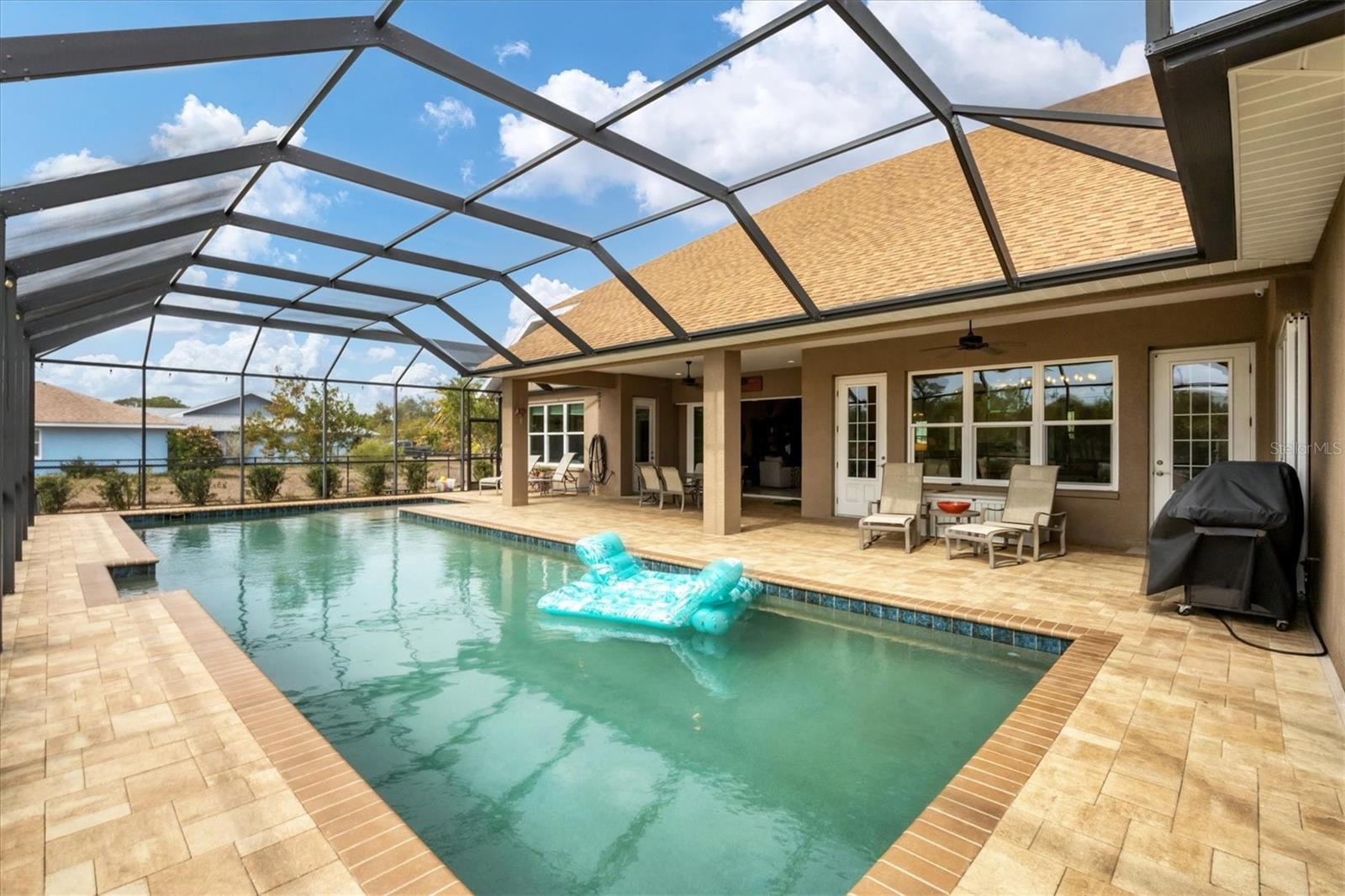 MISSION VALLEY ESTATE SEC B-1 - Residential