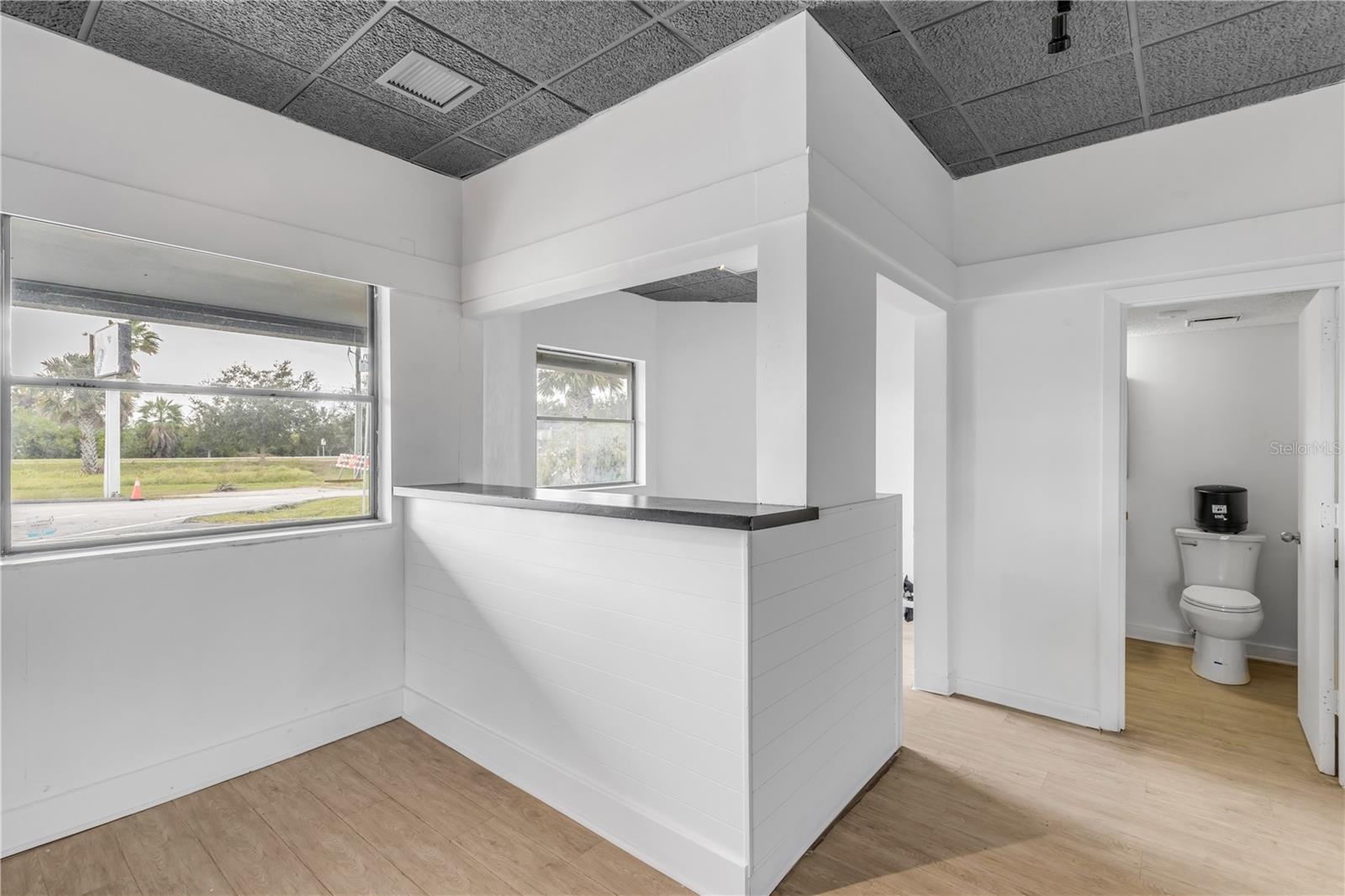 NORTH CSWY - Commercial Sale