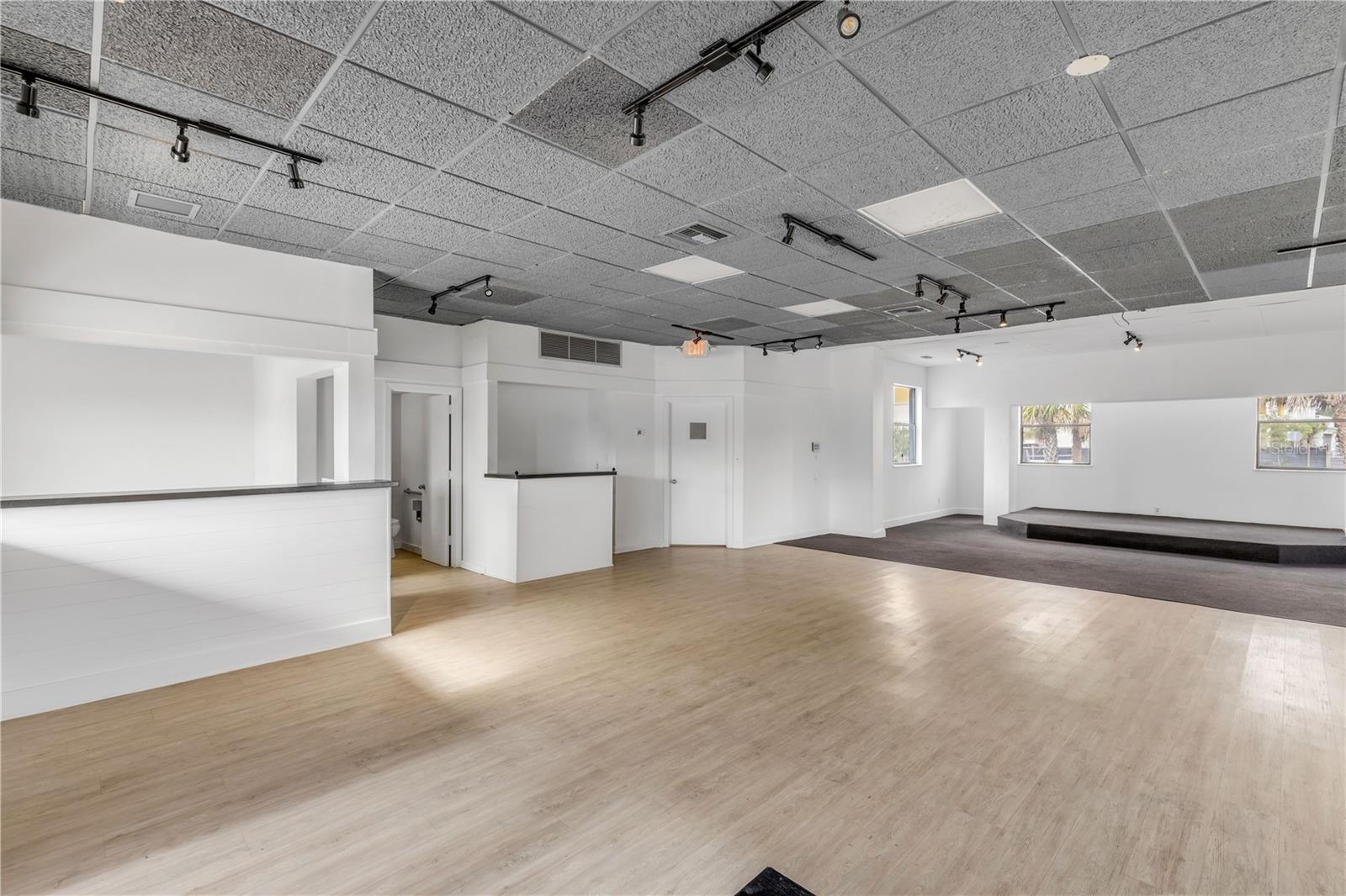 NORTH CSWY - Commercial Sale