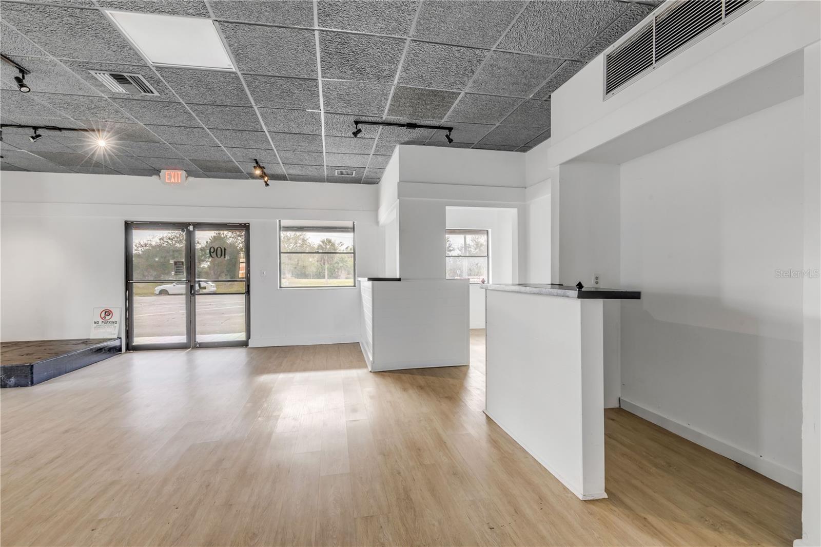 NORTH CSWY - Commercial Sale