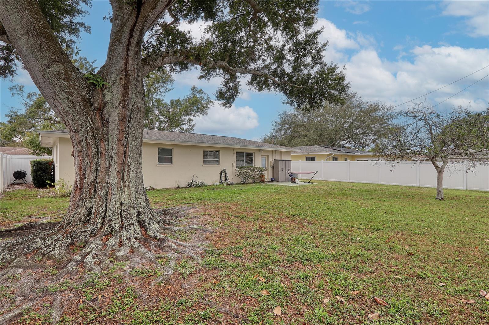 SUNNY PARK GROVES - Residential