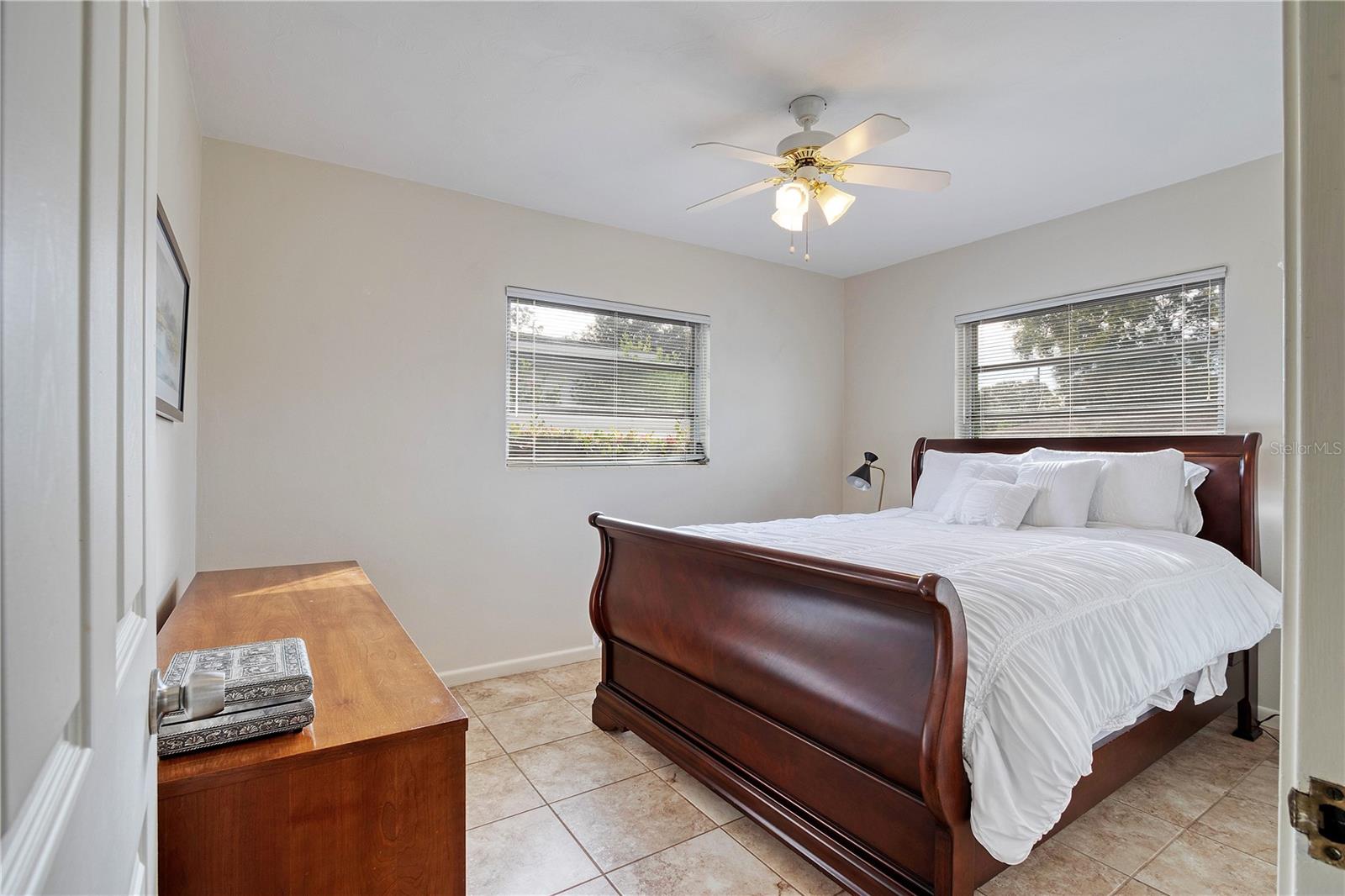 SUNNY PARK GROVES - Residential