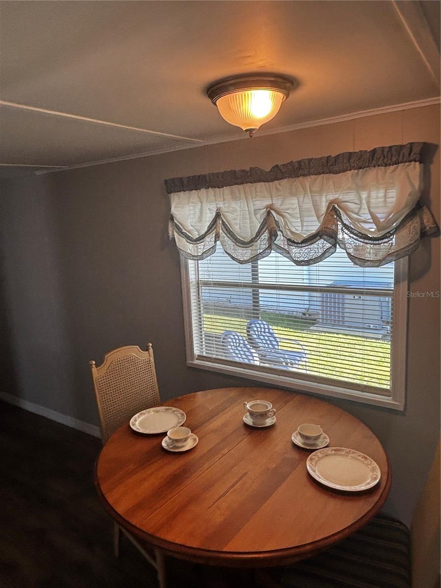 DORAL RO ASSOCIATION INC - Residential Lease