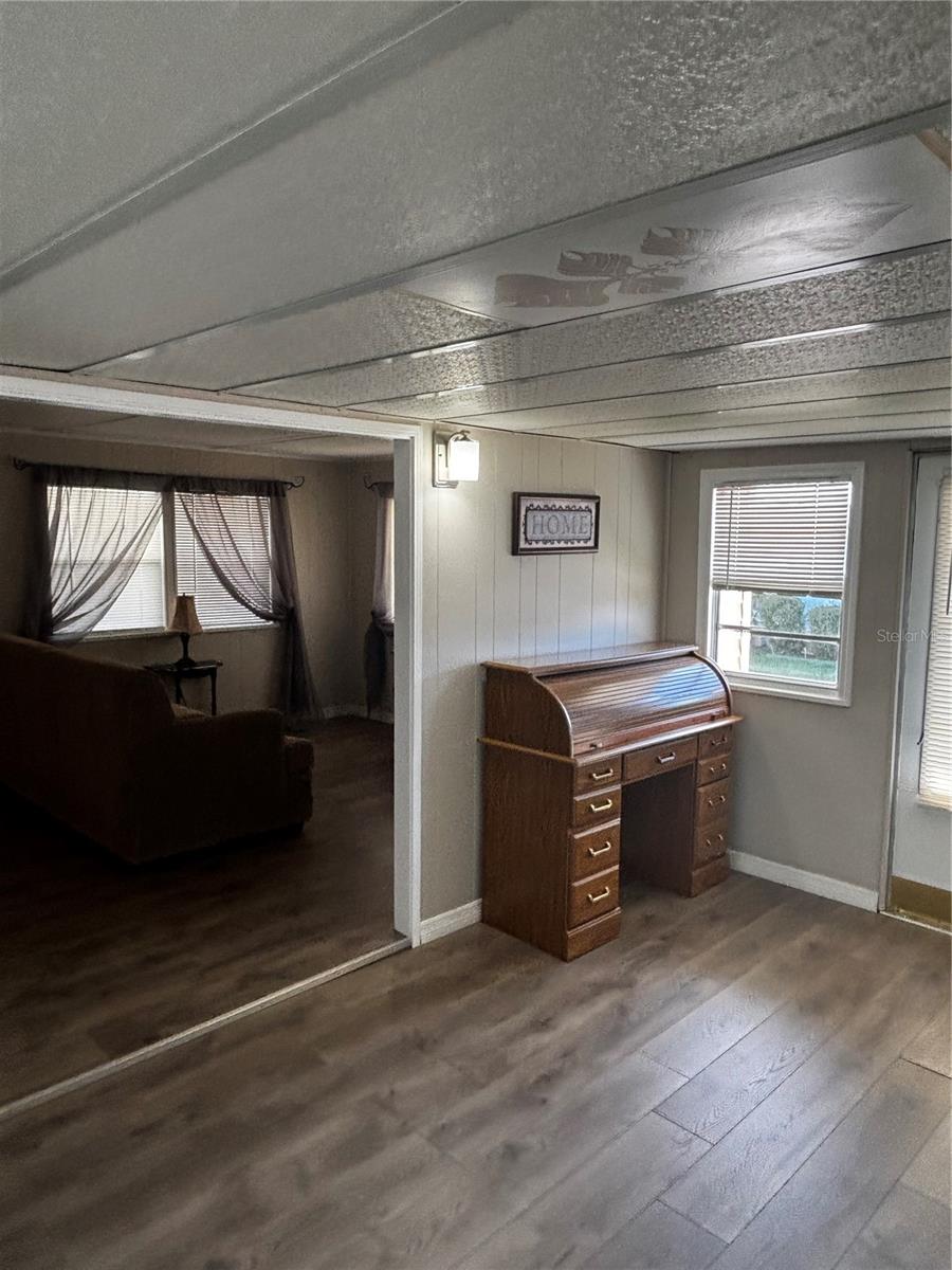 DORAL RO ASSOCIATION INC - Residential Lease