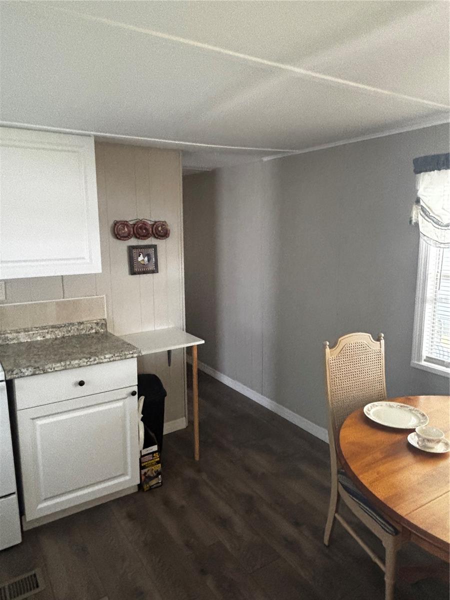 DORAL RO ASSOCIATION INC - Residential Lease