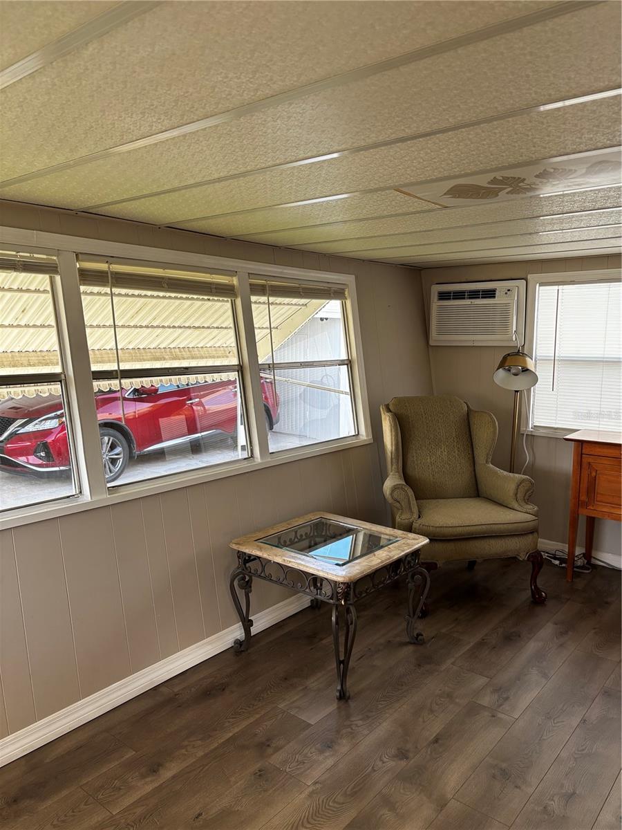 DORAL RO ASSOCIATION INC - Residential Lease