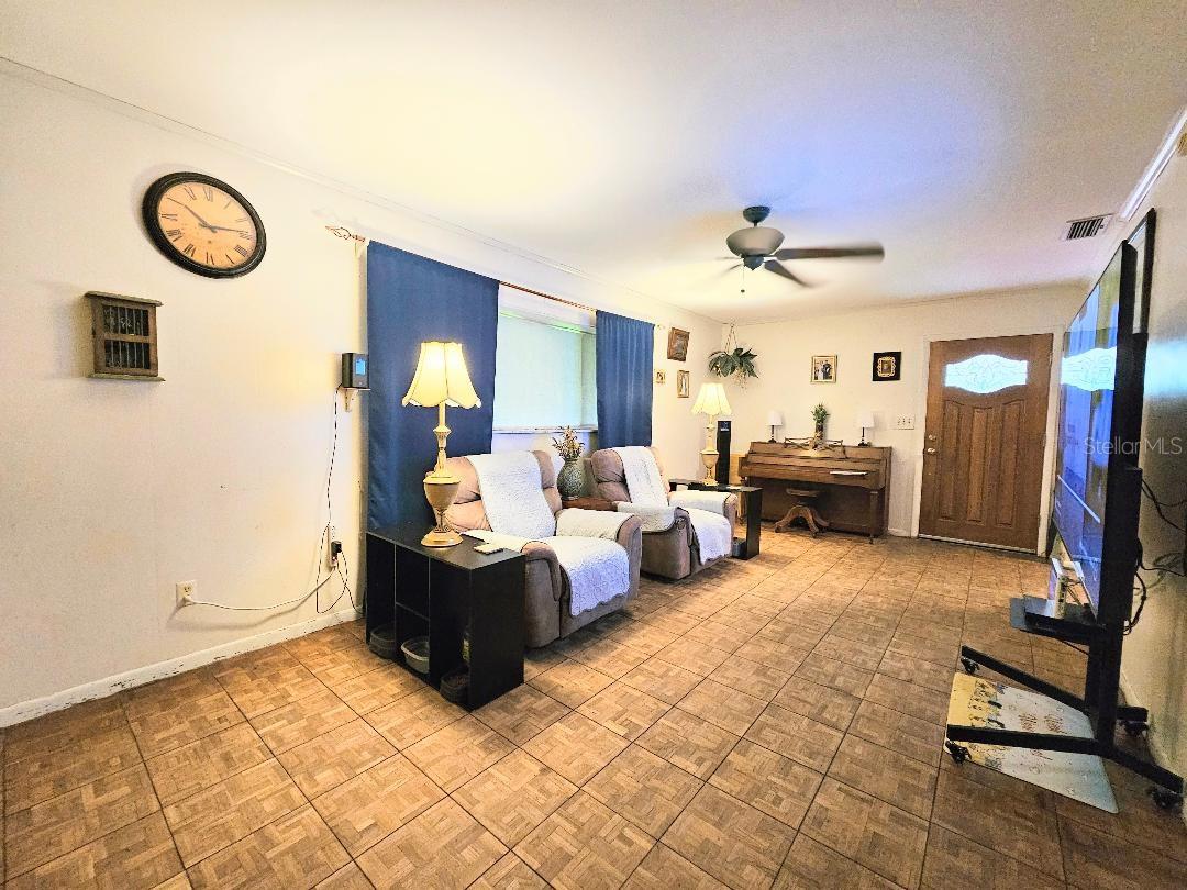 PASADENA SHORES - Residential