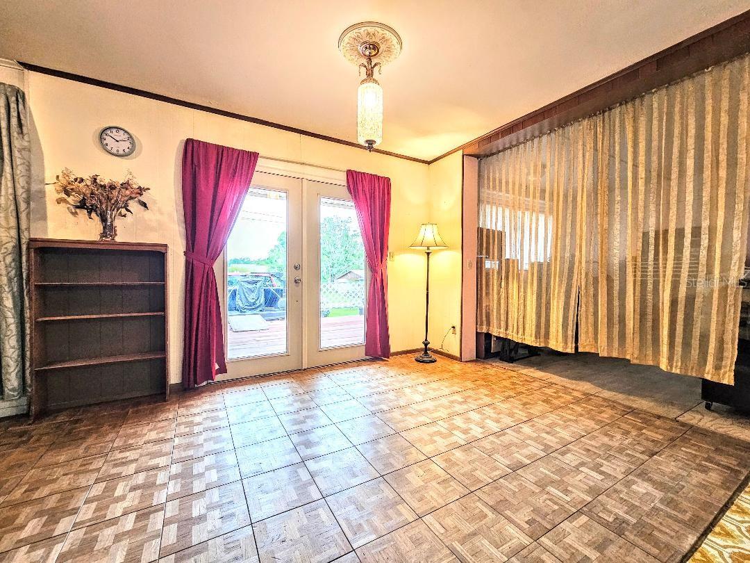 PASADENA SHORES - Residential