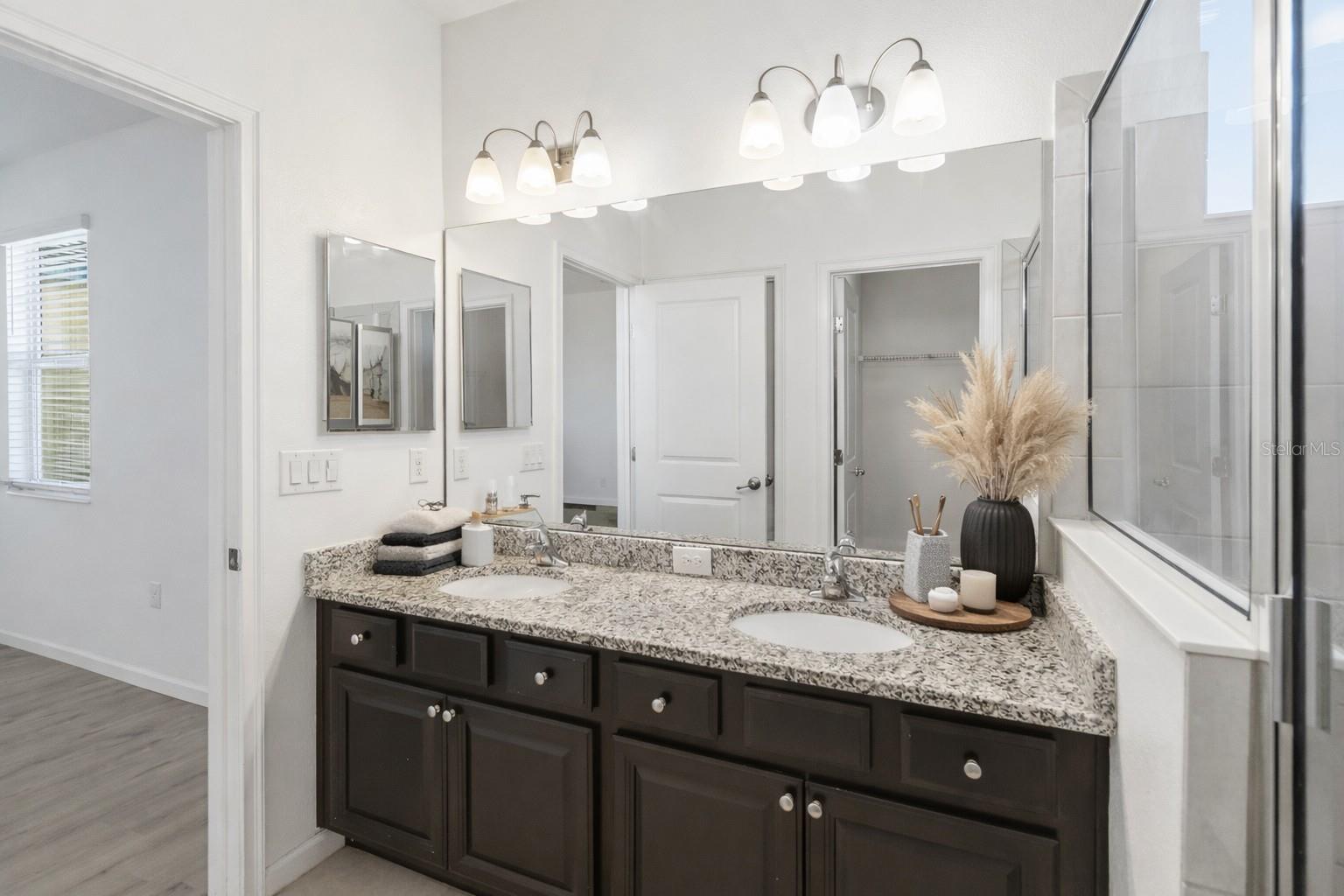 TRINITY RIDGE - Residential