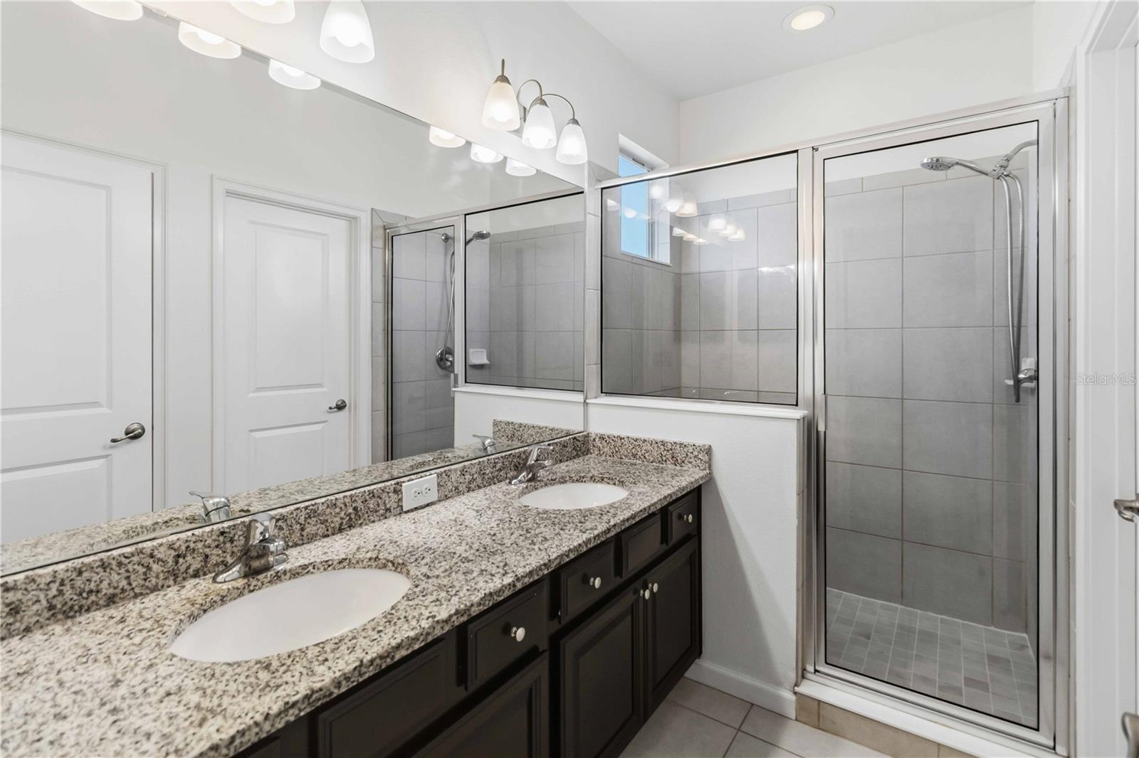 TRINITY RIDGE - Residential