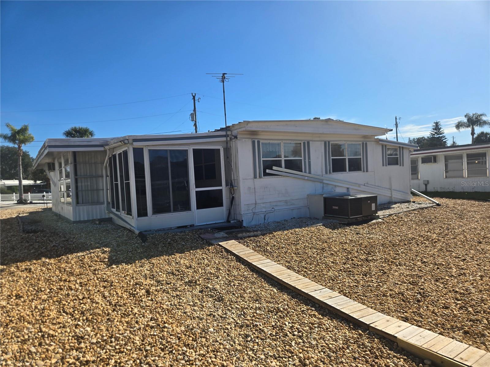 IMPERIAL TERRACE - Residential