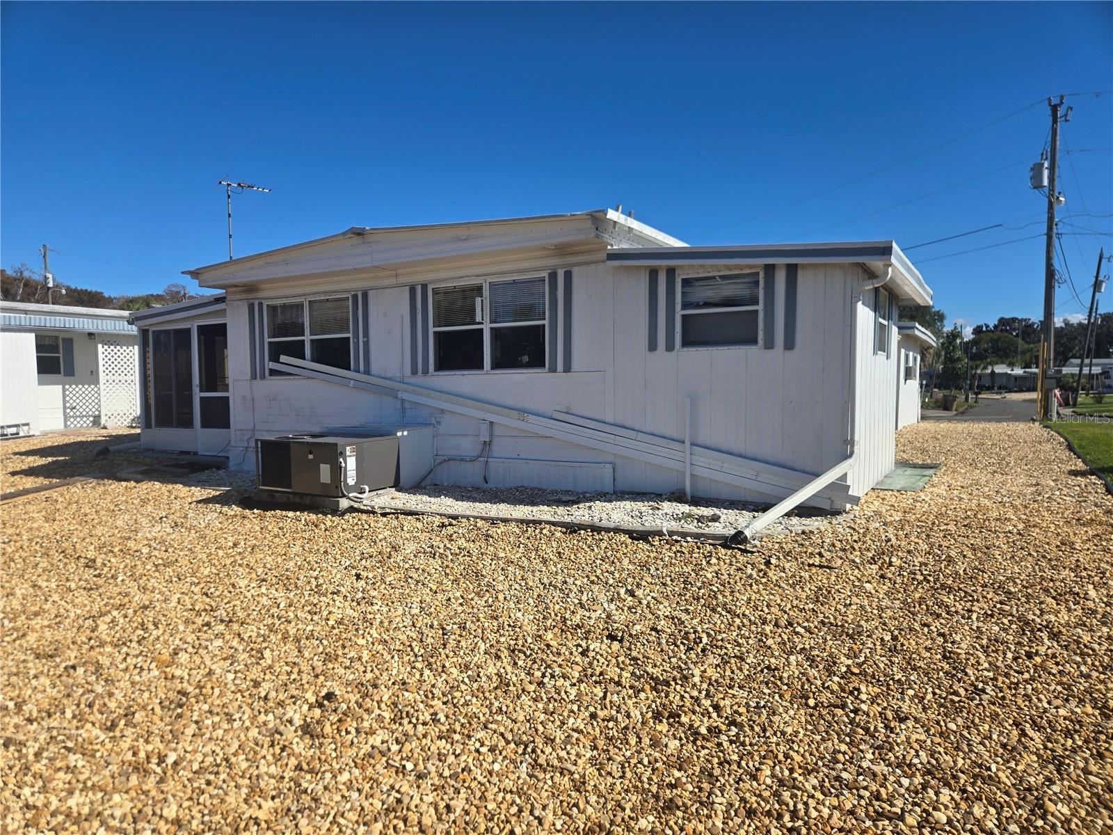 IMPERIAL TERRACE - Residential