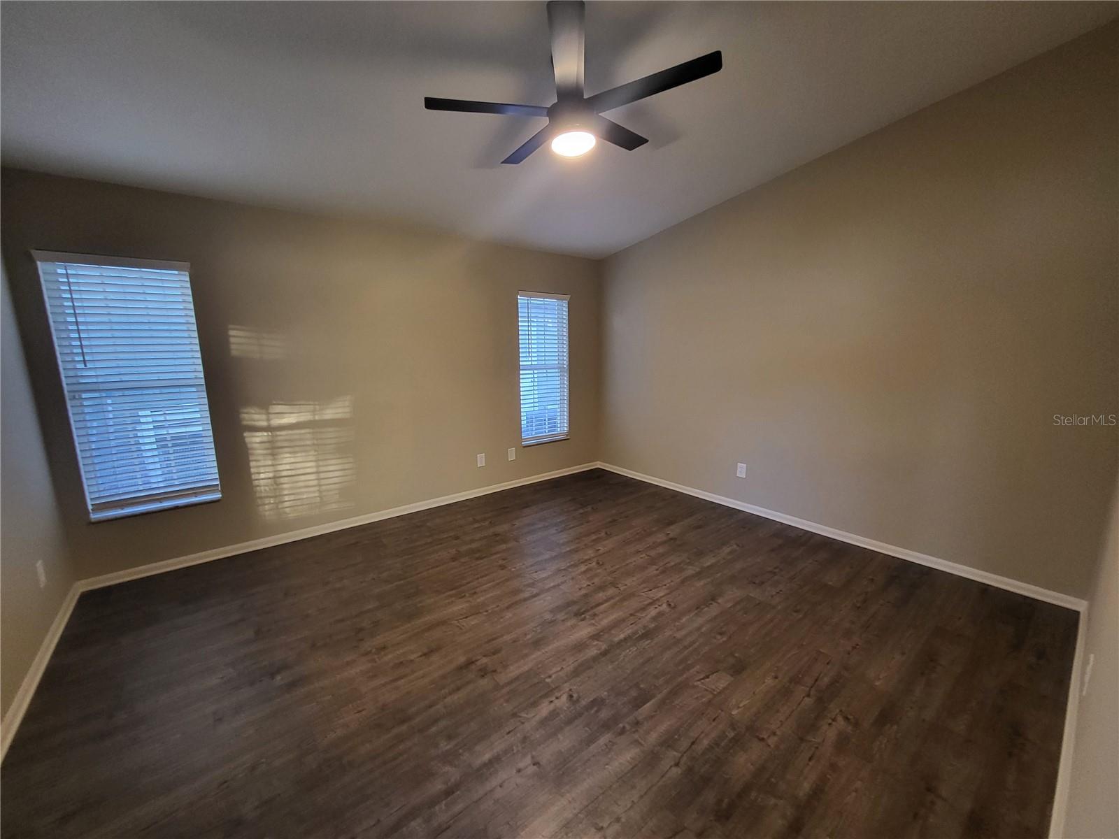 PEMBROOKE - Residential