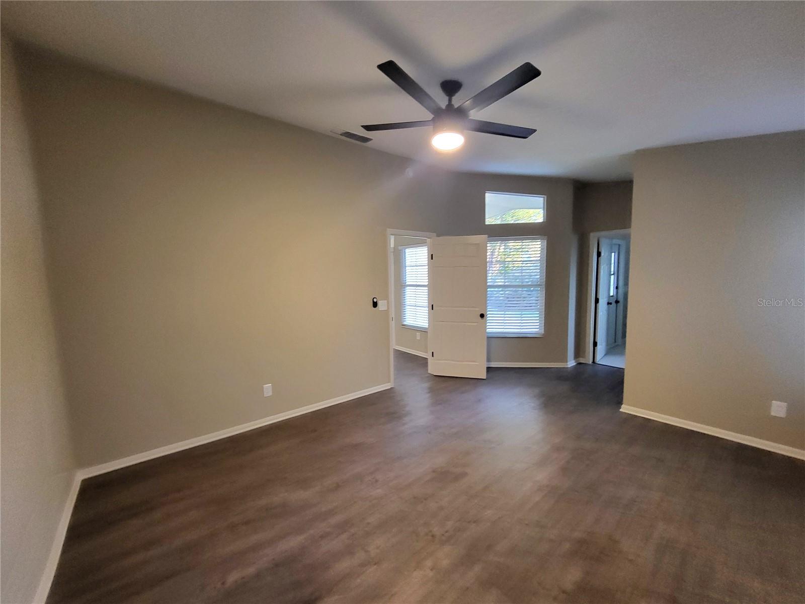 PEMBROOKE - Residential