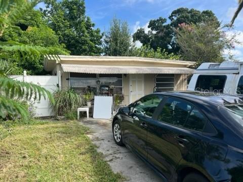 Photo of 10523 111th Terrace N, Largo, FL 33773 (MLS # A4707487)